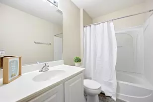 168 W Meadow Dr, Cortland, IL 60112 - Photo 14