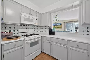 755 W Happfield Dr, Arlington Heights, IL 60004 - Photo 12