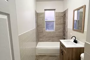 1530 N Avers Ave, Chicago, IL 60651 - Photo 10