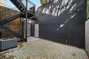 1842 W Iowa St, Chicago, IL 60622 - Photo 24