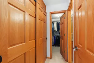 610 Berkley Ct, Schaumburg, IL 60194 - Photo 18
