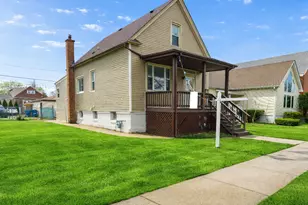 30 Washington Ave, La Grange, IL 60525 - Photo 1