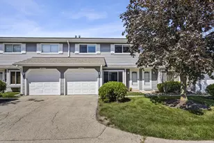 34015 White Oak Ln, Gurnee, IL 60031 - Photo 1