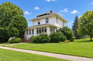 11705 Prairie Ave, Hebron, IL 60034 - Photo 1