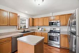 34391 N Barberry Ct, Round Lake, IL 60073 - Photo 4