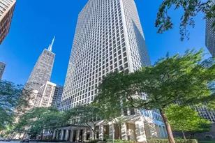 260 E Chestnut St, Chicago, IL 60611 - Photo 2