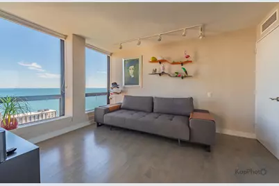 260 E Chestnut Street #3902, Chicago, IL 60611 - Photo 6