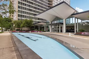 3550 N Lake Shore Dr, Chicago, IL 60657 - Photo 2