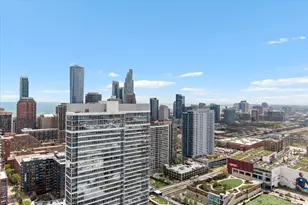 234 W Polk St, Chicago, IL 60607 - Photo 42