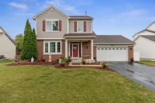 271 Fairhaven Dr, Saint Charles, IL 60175 - Photo 1