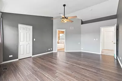 995 Christine Lane, Antioch, IL 60002 - Photo 16
