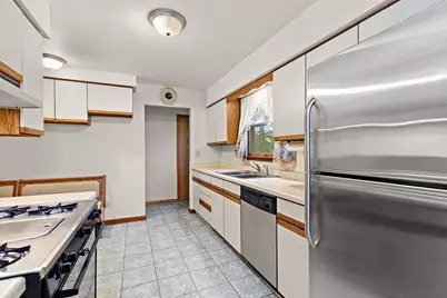 1713 Oak Street, Spring Grove, IL 60081 - Photo 14