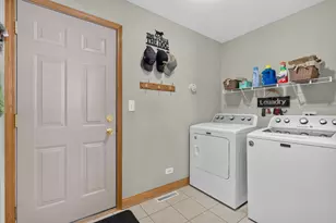 706 Country Squire Ct, Morris, IL 60450 - Photo 14