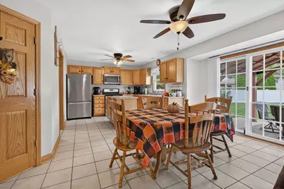 706 Country Squire Court, Morris, IL 60450 - Photo 10