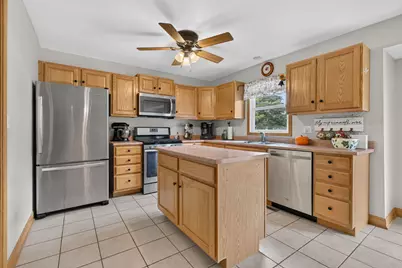 706 Country Squire Court, Morris, IL 60450 - Photo 12