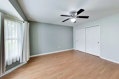 2172 N Queensburg Lane, Palatine, IL 60074 - Photo 14