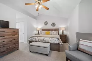 789 Warwick Ln, Lake Zurich, IL 60047 - Photo 20