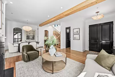 2214 W Oakdale Avenue, Chicago, IL 60618 - Photo 4