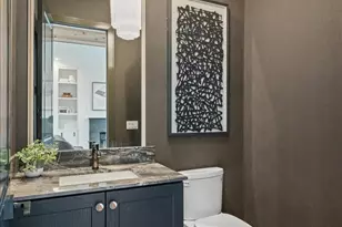 2214 W Oakdale Ave, Chicago, IL 60618 - Photo 8
