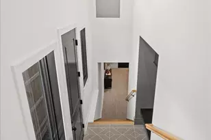 2214 W Oakdale Ave, Chicago, IL 60618 - Photo 32