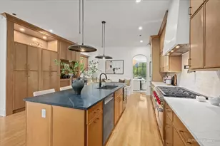 2214 W Oakdale Ave, Chicago, IL 60618 - Photo 14