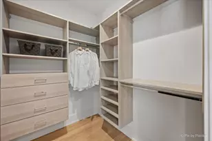 2214 W Oakdale Ave, Chicago, IL 60618 - Photo 30
