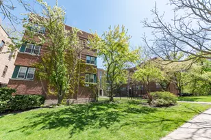 233 Custer Ave, Evanston, IL 60202 - Photo 1
