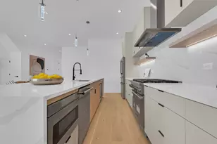 505 W Elm St, Chicago, IL 60610 - Photo 10