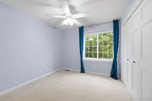 39W832 Carl Sandburg Rd, Saint Charles, IL 60175 - Photo 22