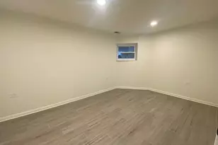 2925 N Sacramento Ave, Chicago, IL 60618 - Photo 14