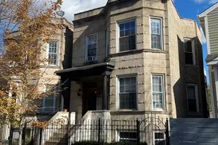 2925 N Sacramento Ave, Chicago, IL 60618 - Photo 1