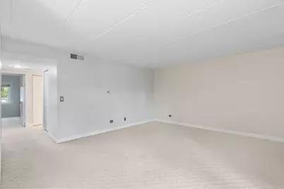 111 E Janata Boulevard #2A, Lombard, IL 60148 - Photo 8
