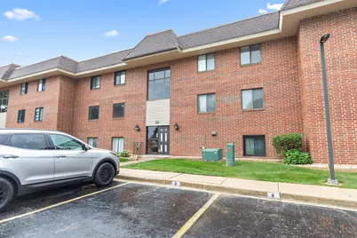 111 E Janata Boulevard #2A, Lombard, IL 60148 - Photo 2