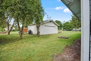 206 Park St, Cornell, IL 61319 - Photo 30
