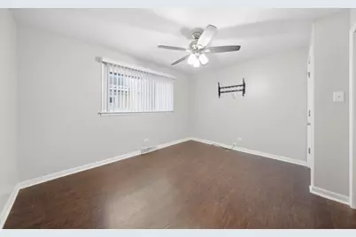 550 Yates Avenue, Calumet City, IL 60409 - Photo 12