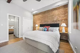 2411 W Walton St, Chicago, IL 60622 - Photo 16