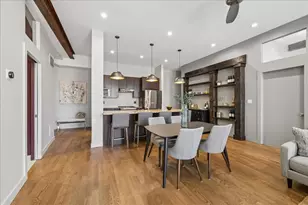 2411 W Walton St, Chicago, IL 60622 - Photo 10
