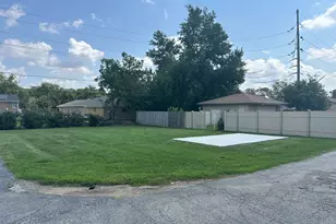1531 Balmoral Ave, Westchester, IL 60154 - Photo 16