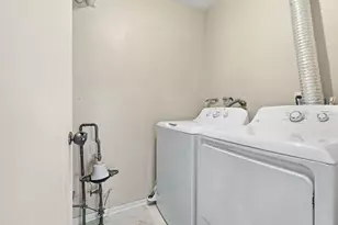 1137 Andover Ct, Naperville, IL 60563 - Photo 18