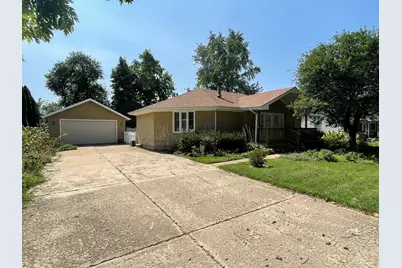 464 S Madison Street, Oswego, IL 60543 - Photo 2