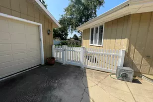 464 S Madison St, Oswego, IL 60543 - Photo 48