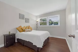 1320 Deerfield Pl, Highland Park, IL 60035 - Photo 12