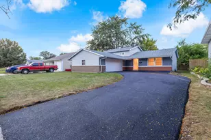 706 Armitage Ave, Glendale Heights, IL 60139 - Photo 1