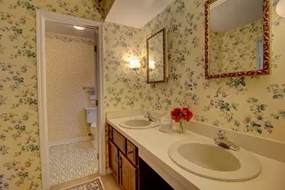853 Dorset Drive, Wheaton, IL 60189 - Photo 14