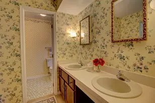 853 Dorset Dr, Wheaton, IL 60189 - Photo 14