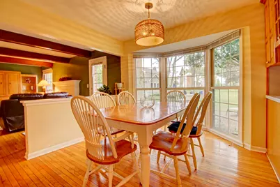 853 Dorset Drive, Wheaton, IL 60189 - Photo 4