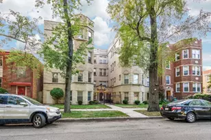 7434 N Oakley Ave, Chicago, IL 60645 - Photo 2