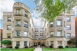 7434 N Oakley Ave, Chicago, IL 60645 - Photo 1