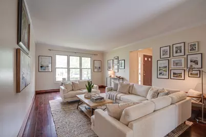 77 Montclair Road, Vernon Hills, IL 60061 - Photo 4