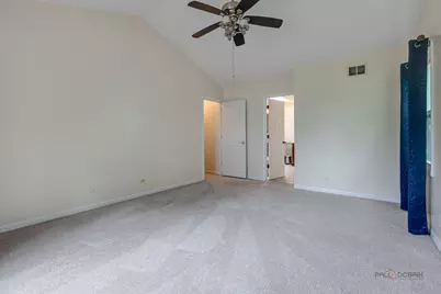 77 Montclair Road, Vernon Hills, IL 60061 - Photo 18